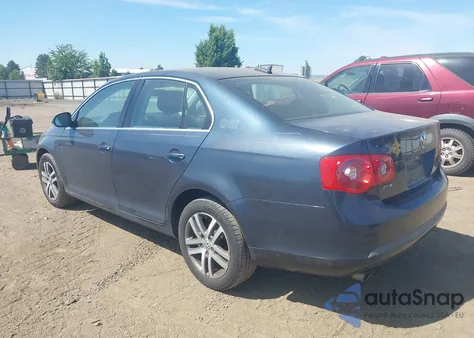 2006 Volkswagen Jetta 2.5 из США, поврежденный, VIN 3VWSF71K56M788423